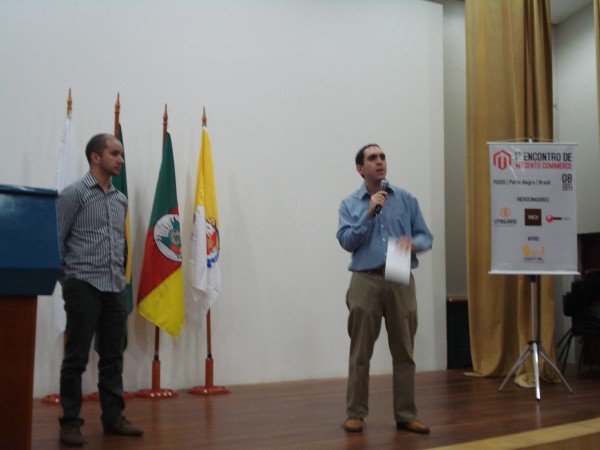 Flávio Maciel e André Gugliotti, no Encontro de Magento Commerce, em Porto Alegre - imagem: iPAGARE